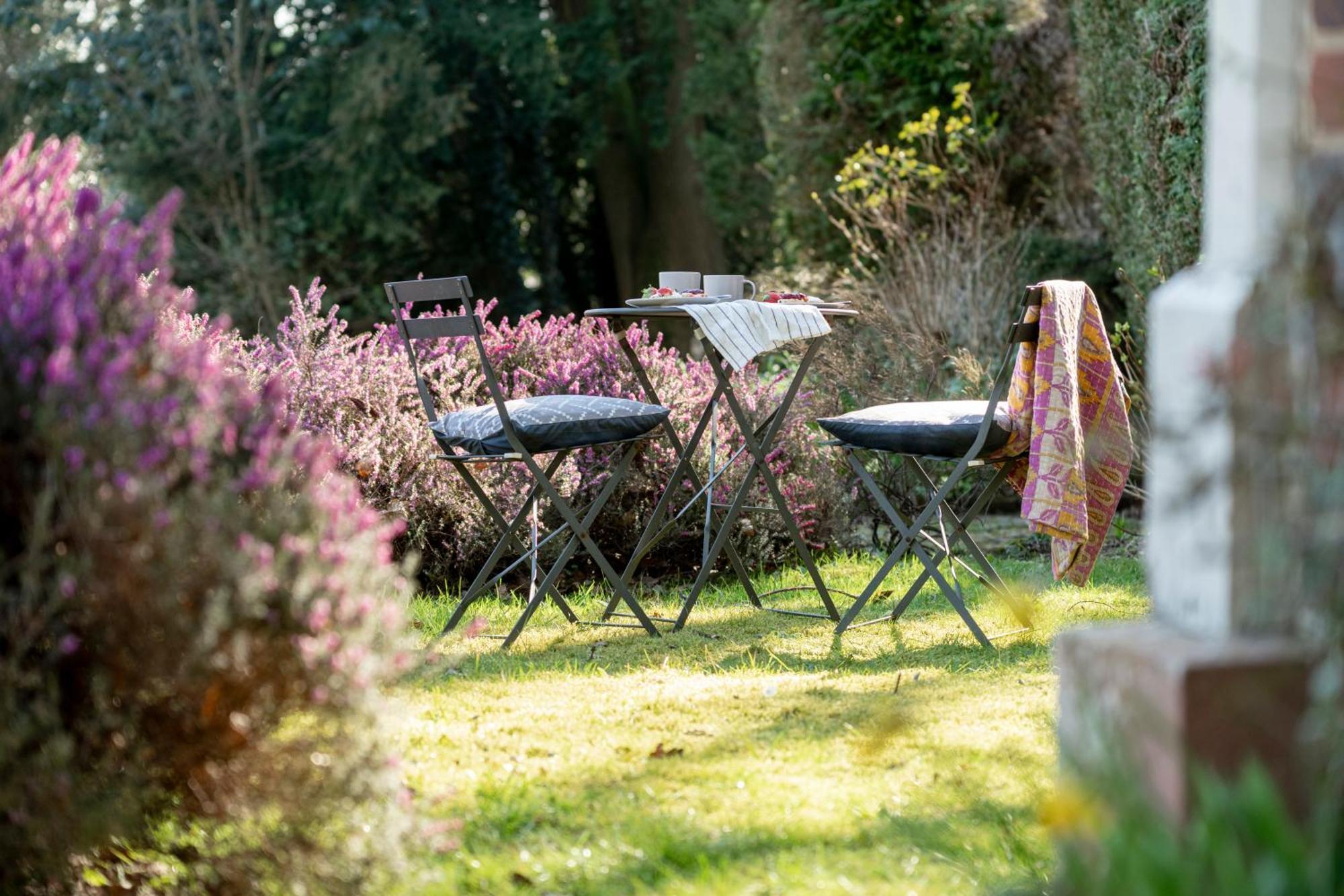 Old Mill Lodge By Huluki Sussex Stays Hurstpierpoint Buitenkant foto